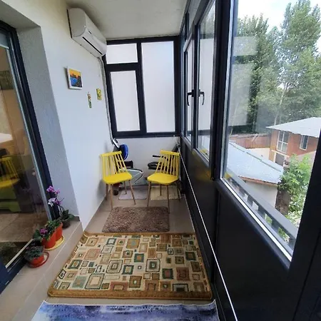 Appartement Garsoniera Noua In Zona Linistita - New Studio In Cozy Area Boekarest